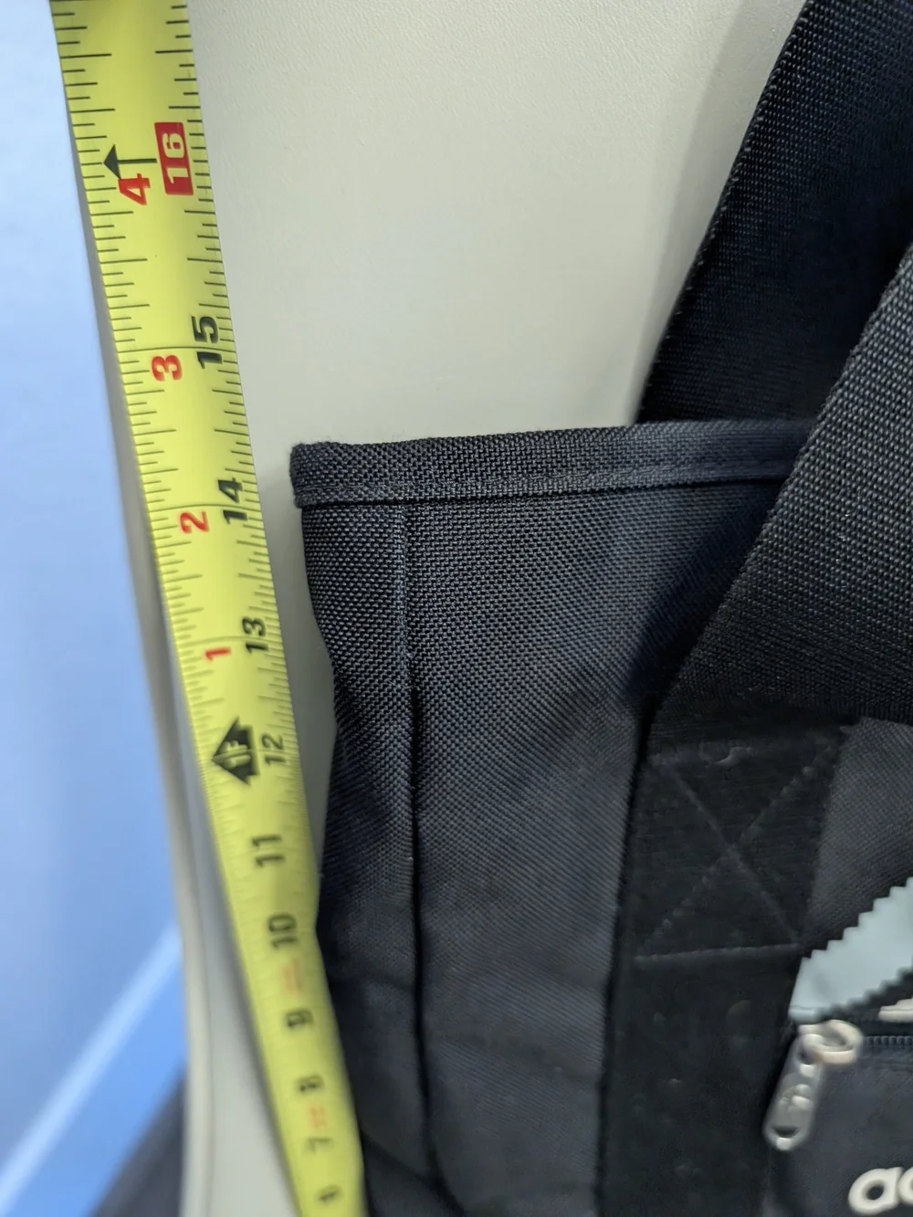 adidas sleek messenger